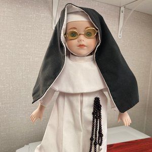 Dynasty Doll Collection - Sister Mary Francis
